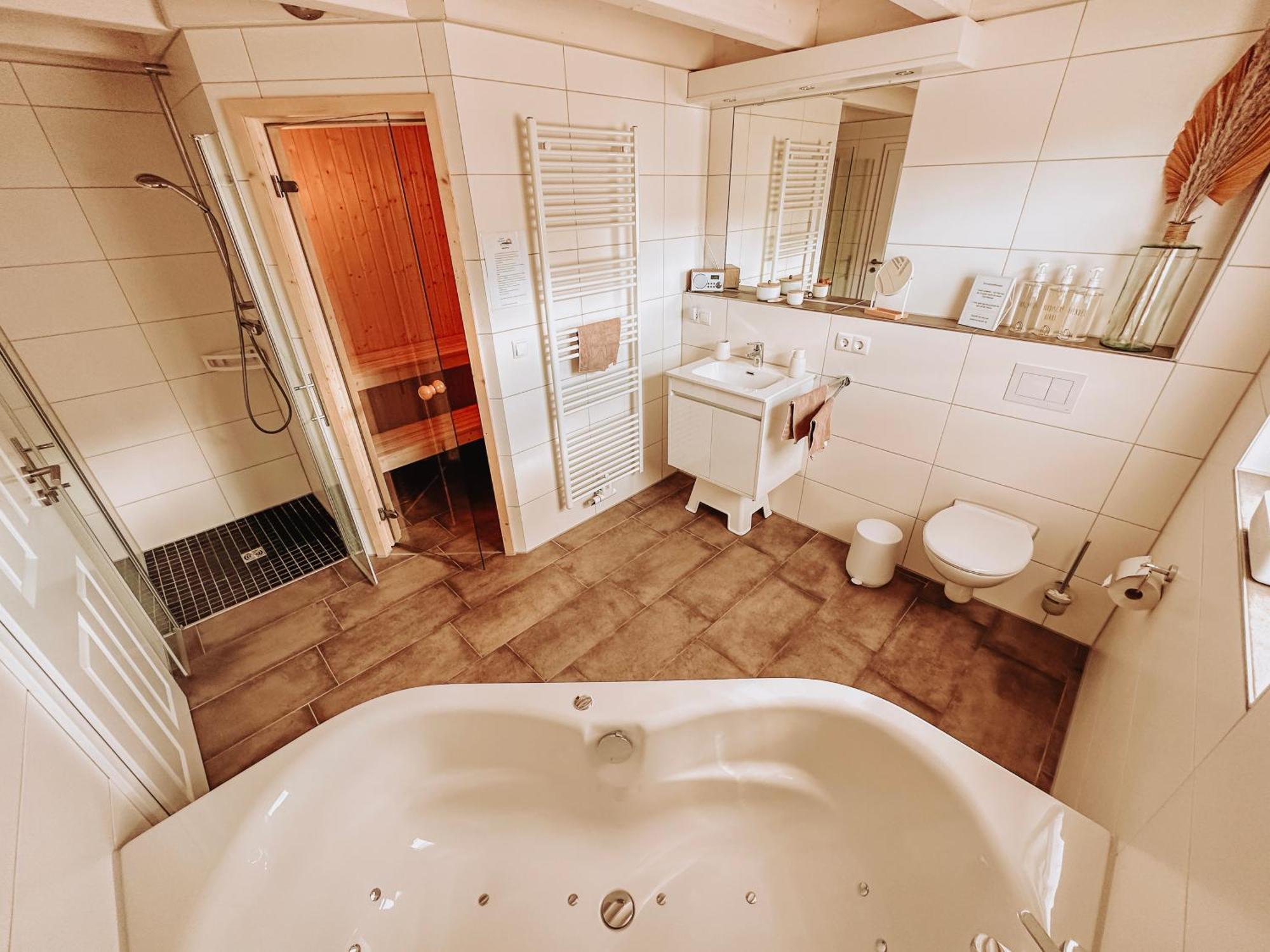 Malerisch Am See Mit Kamin, Sauna & Whirlpool Нордхорн Екстериор снимка